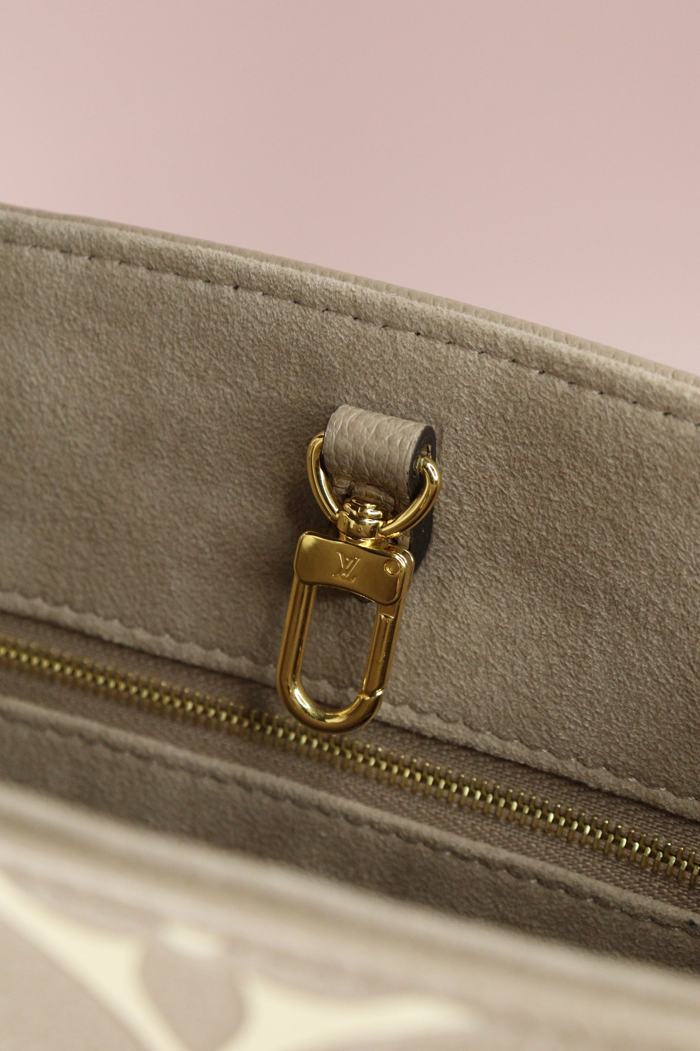 Louis Vuitton OnTheGoPM