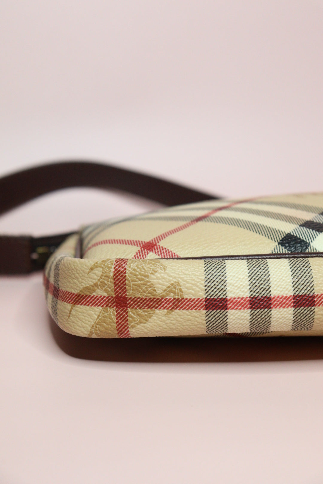 Burberry Classic Pochette