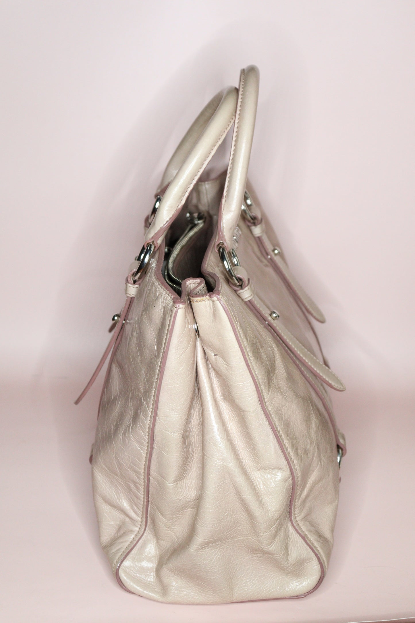 Miu Miu Vitello Shine