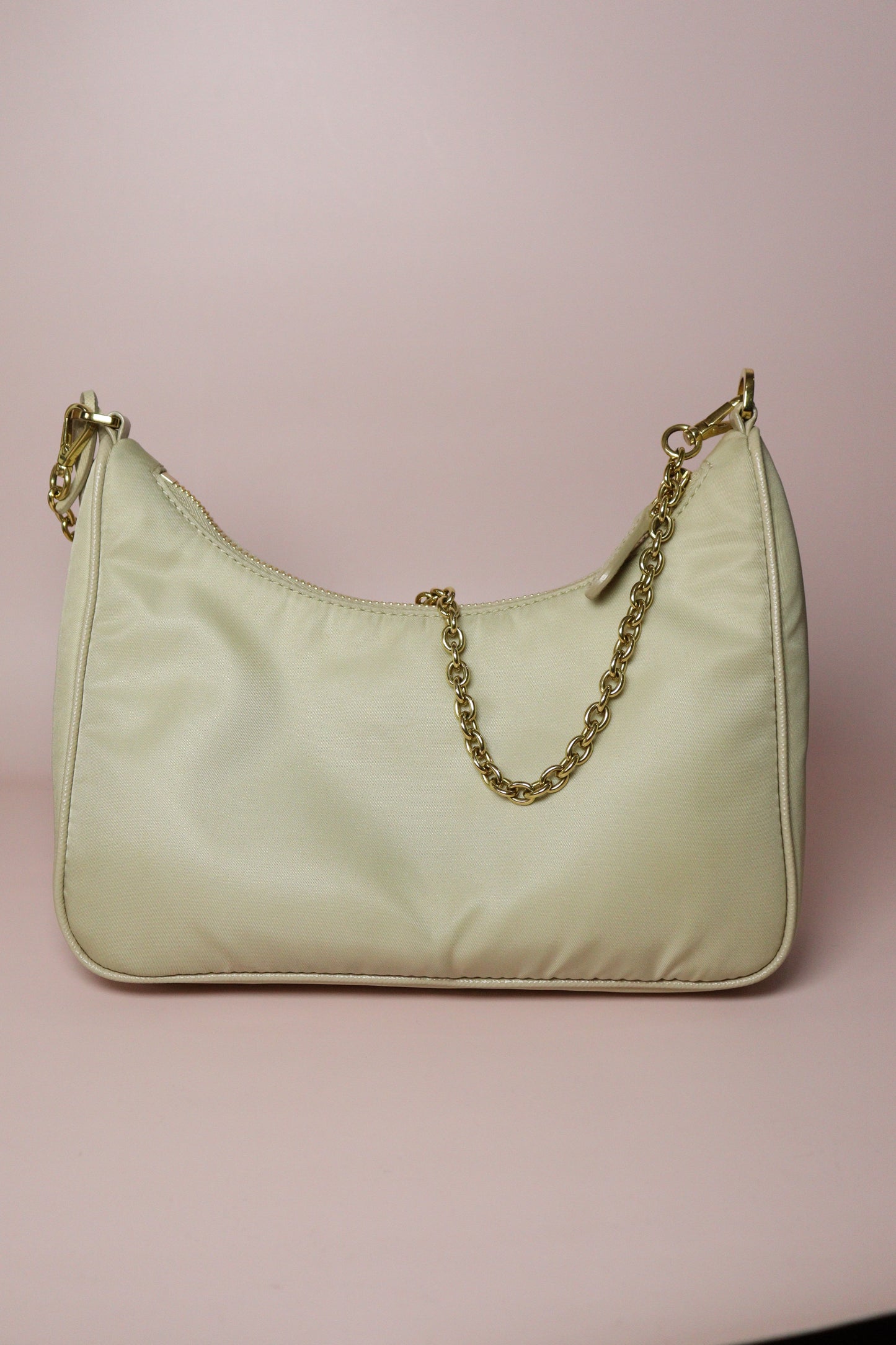 Prada Re-Edition 2005 Nylon