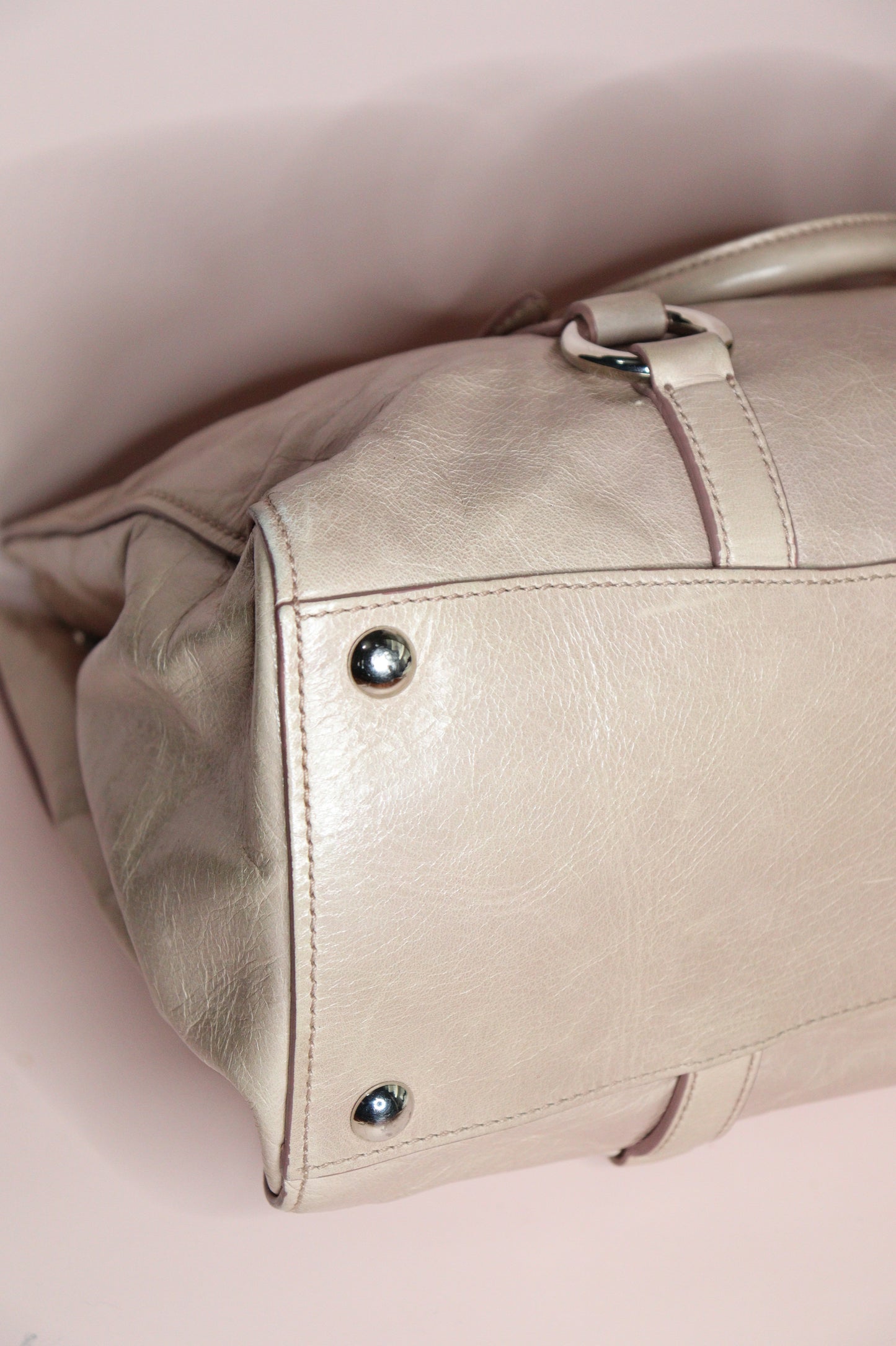 Miu Miu Vitello Shine