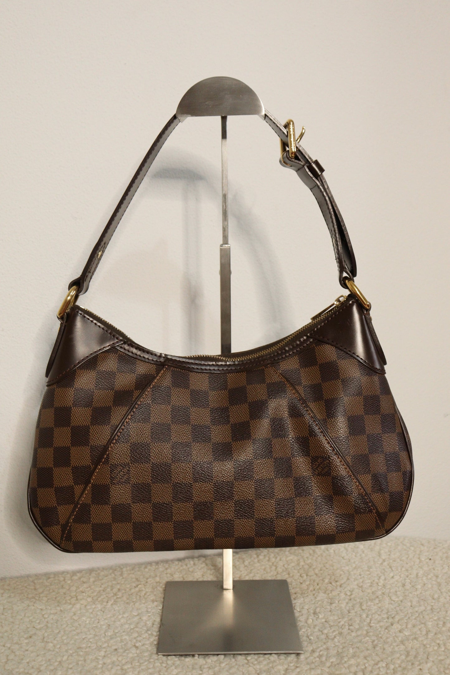 Louis Vuitton Thames GM