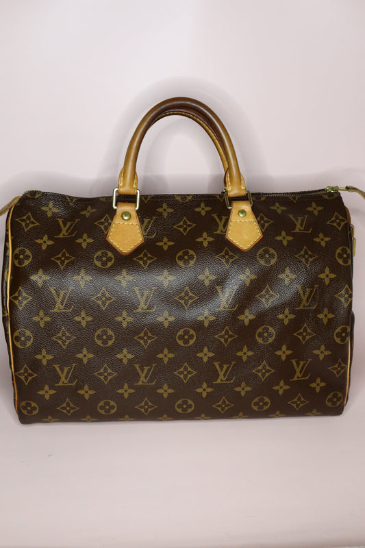Louis Vuitton Speedy 35