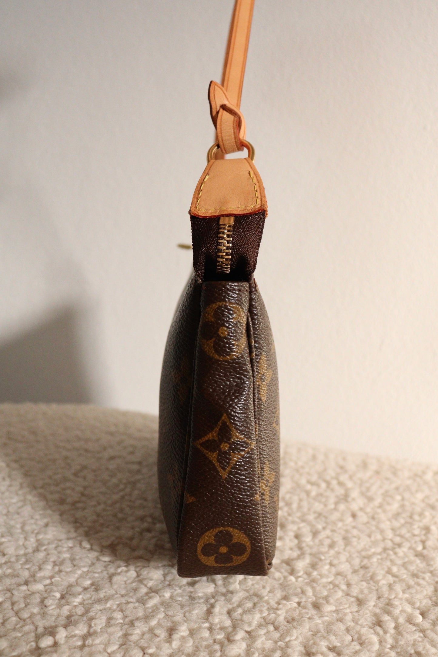 Louis Vuitton Pochette Accessoires