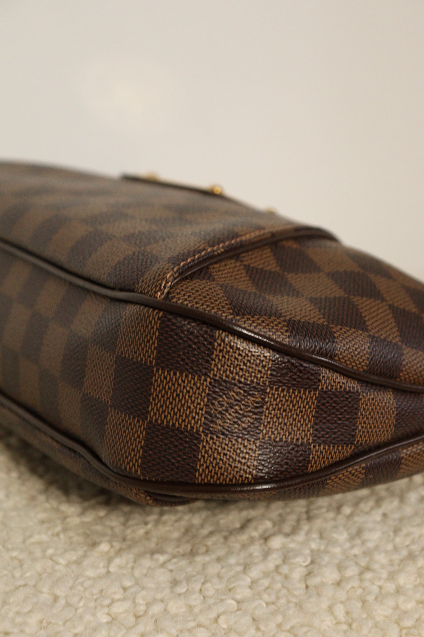Louis Vuitton Thames GM