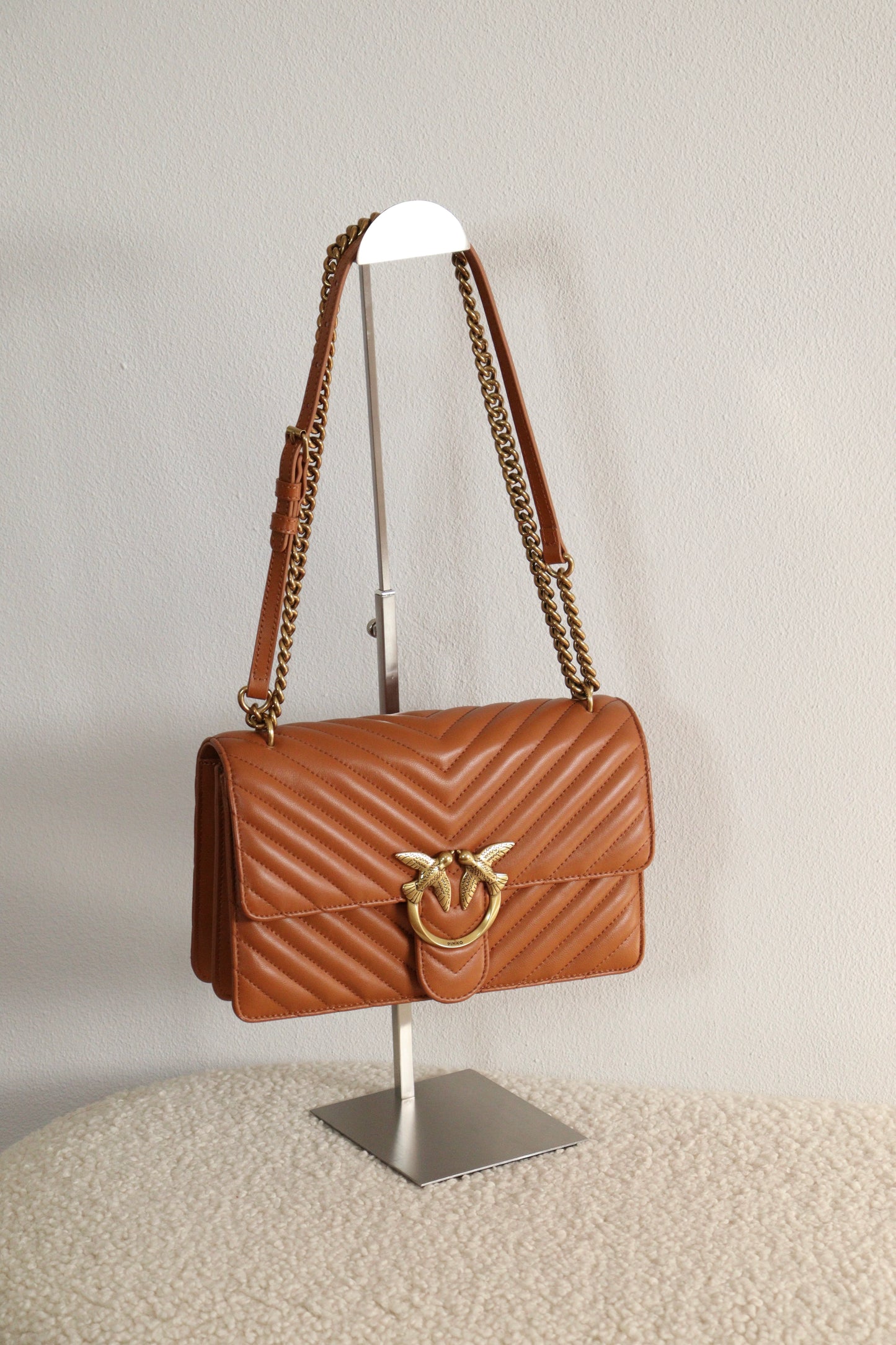 Pinko Classic Love Bag One
Chevron