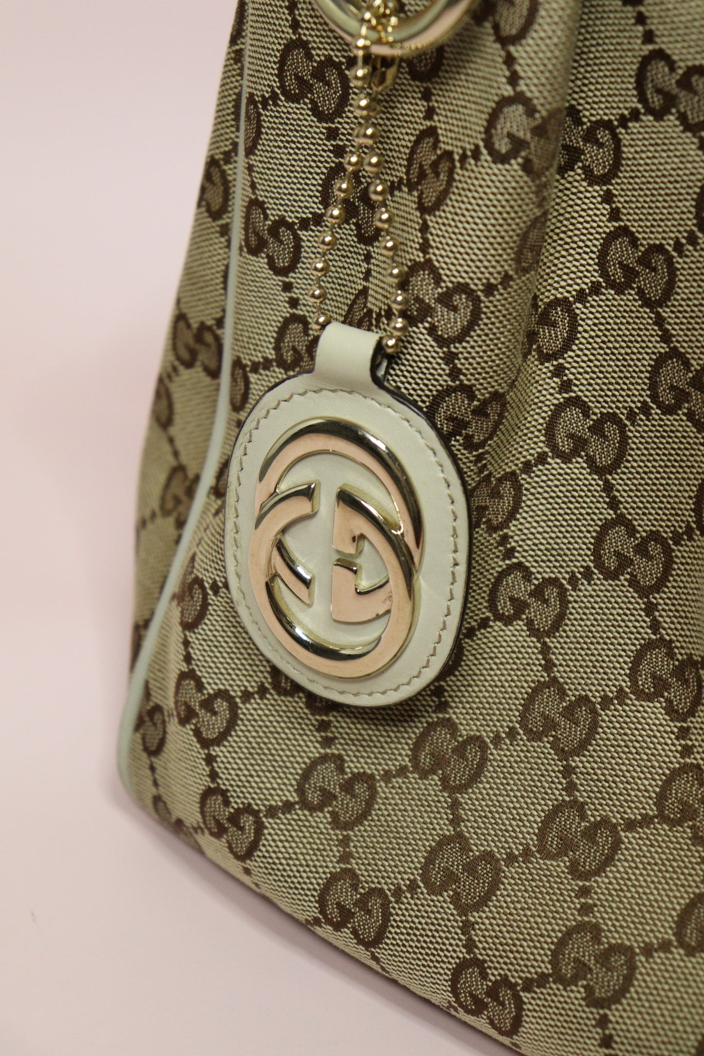 Gucci Sukey Medium Tote