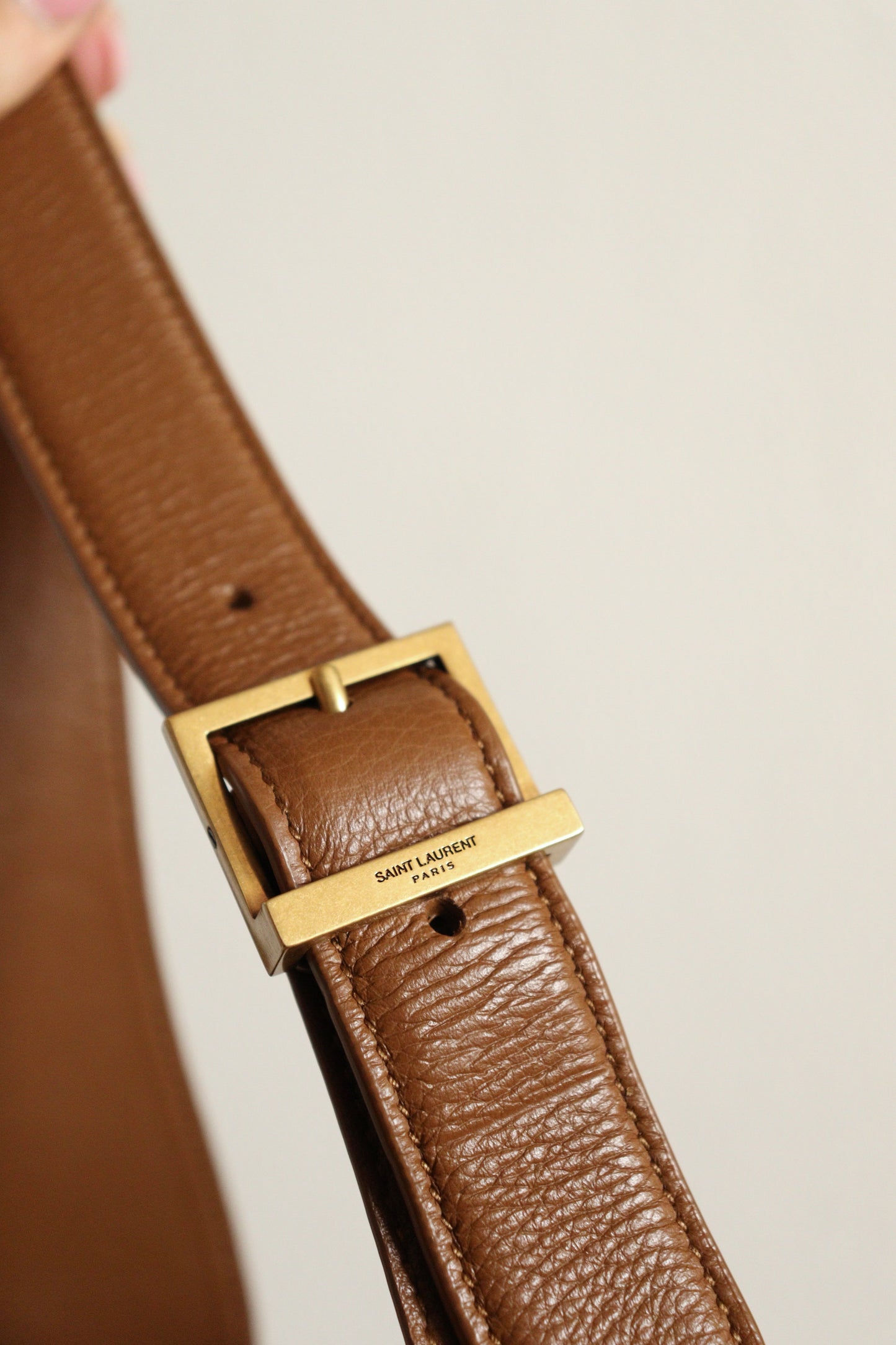 Saint Laurent Le 5 à 7 Supple Small