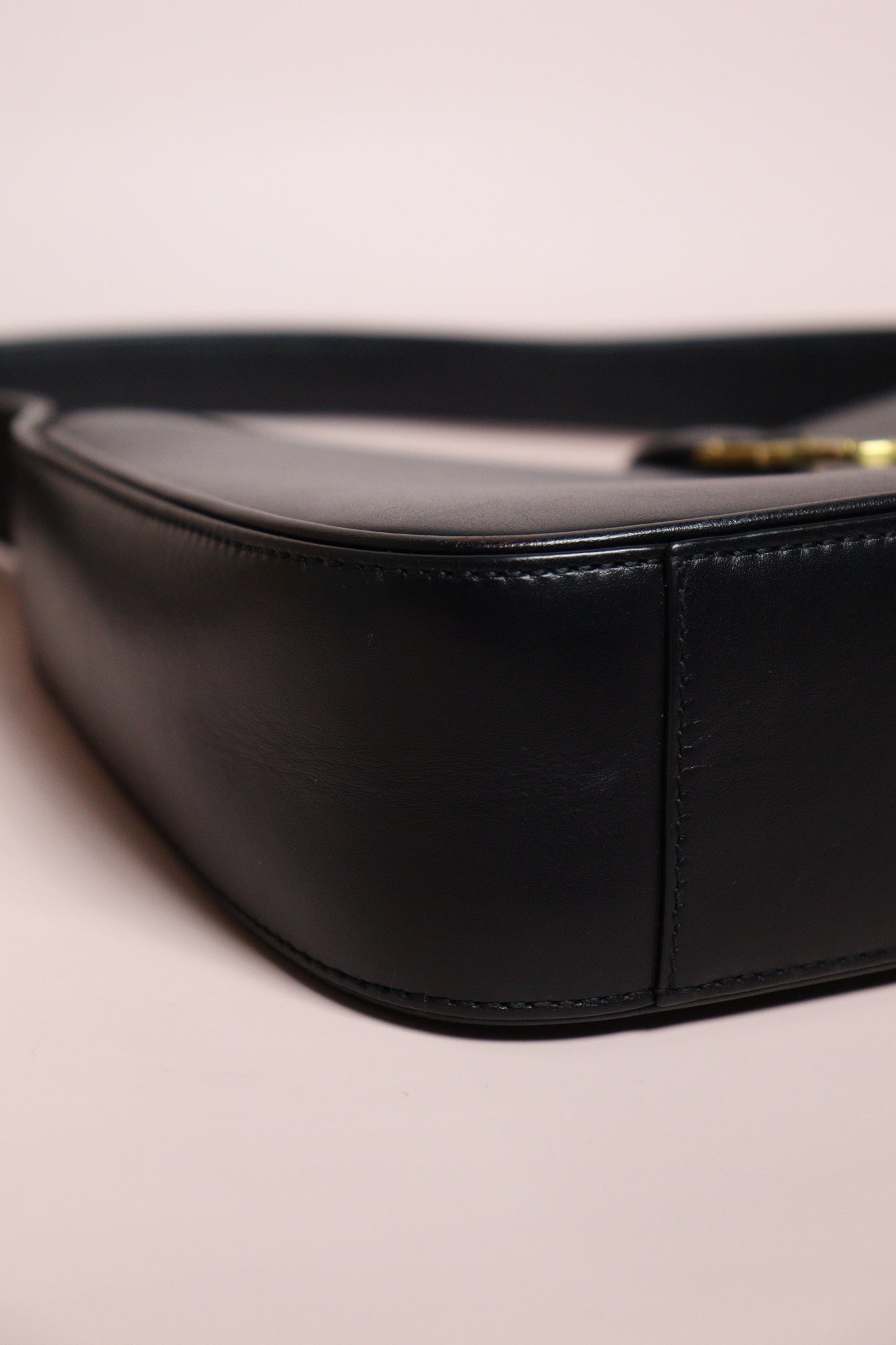 Saint Laurent Le 5 à 7 Hobo