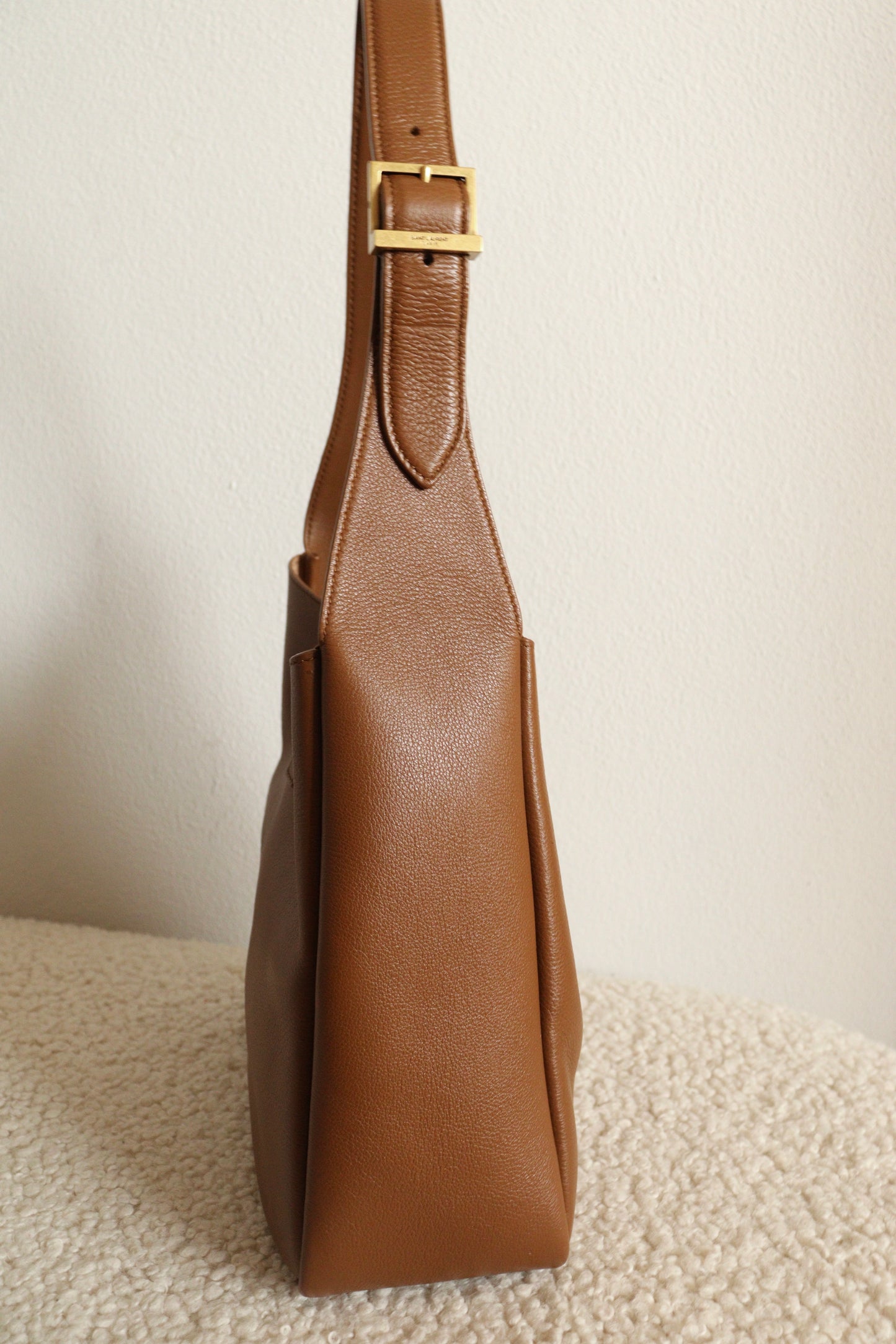Saint Laurent Le 5 à 7 Supple Small