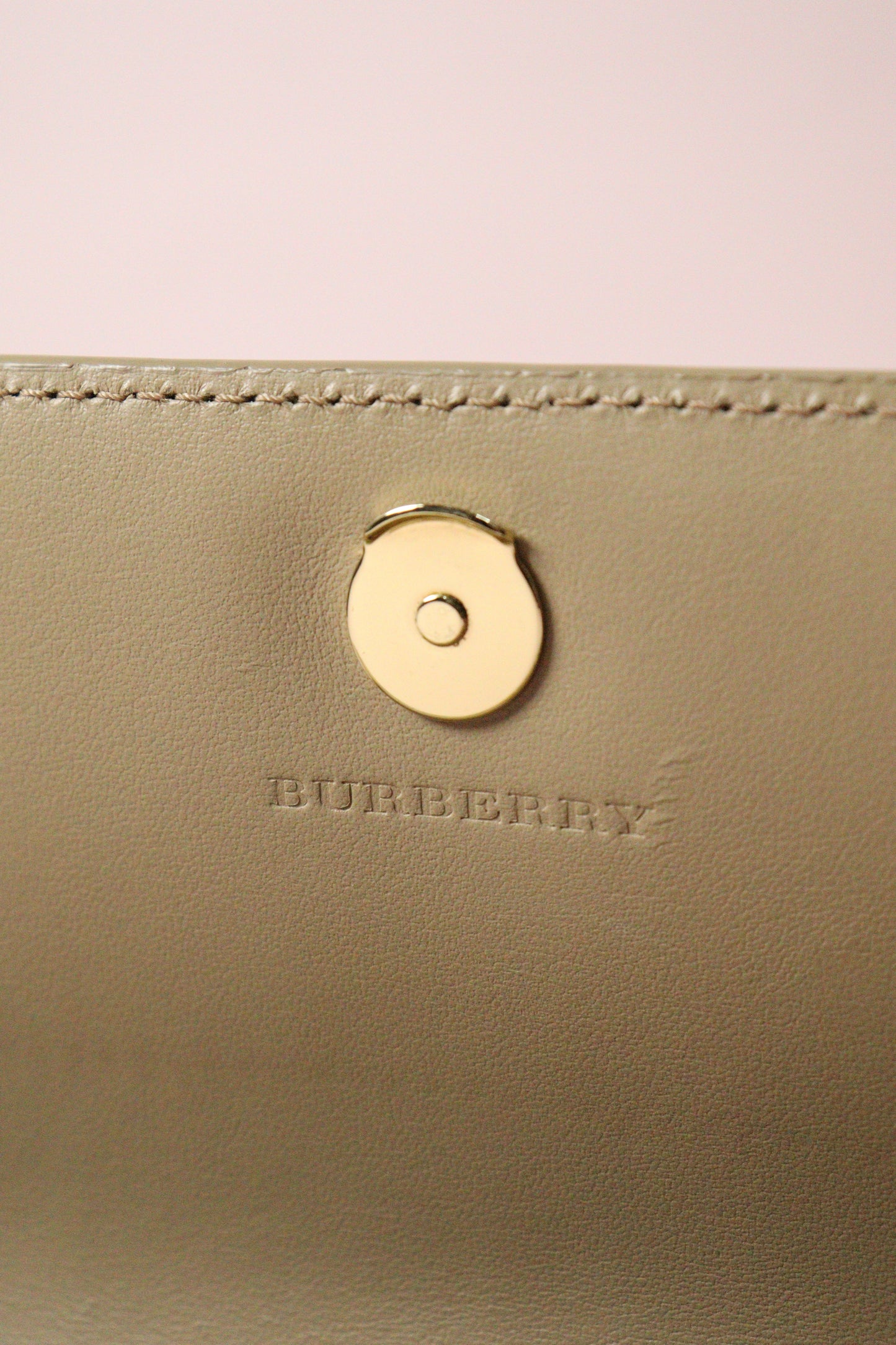 Burberry WOC