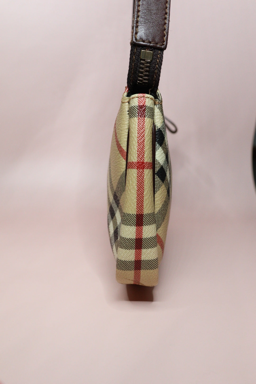Burberry Classic Pochette