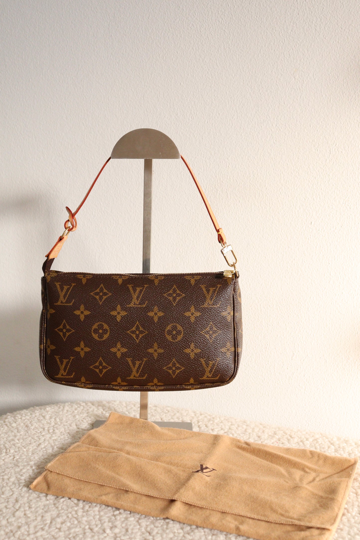 Louis Vuitton Pochette Accessoires