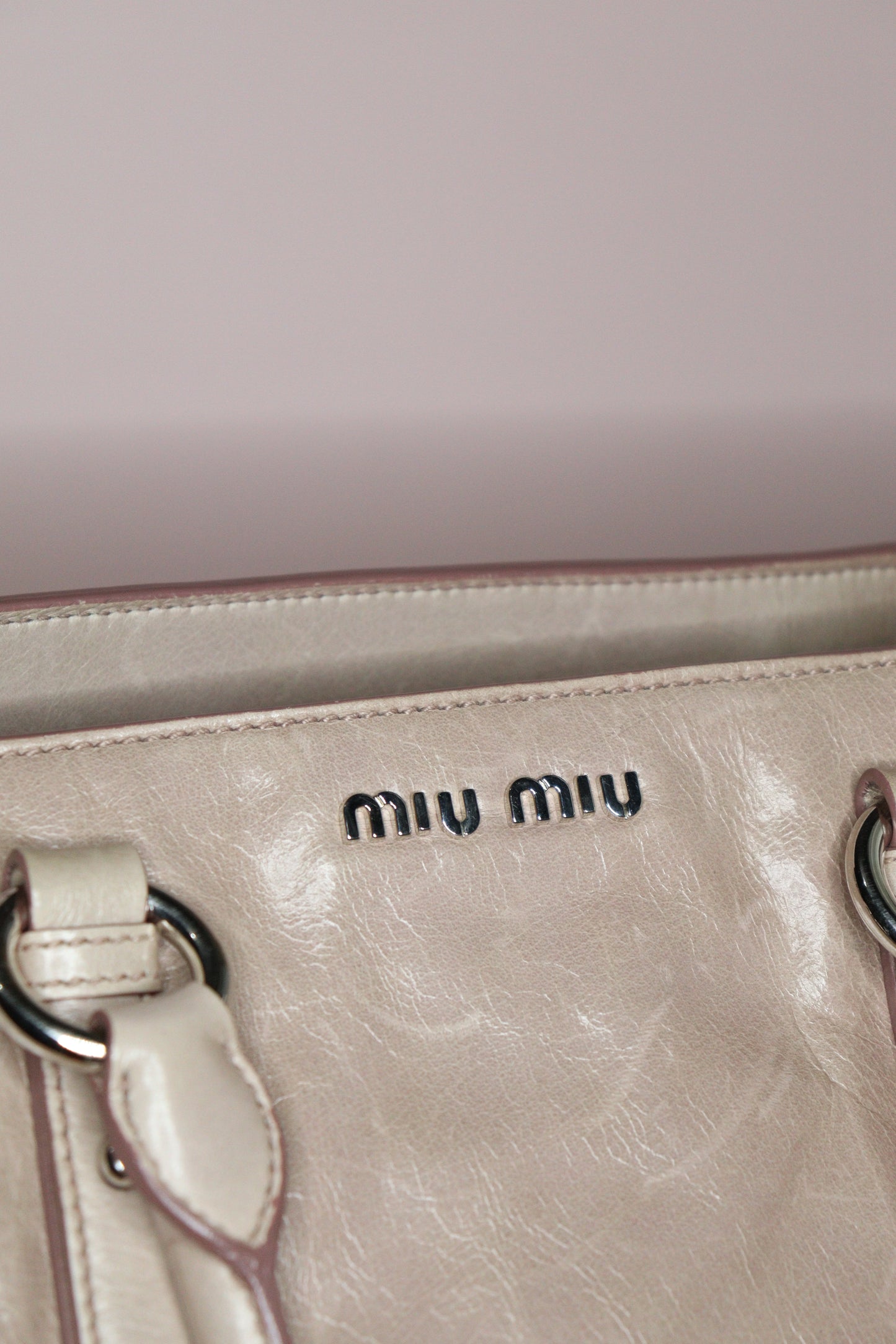 Miu Miu Vitello Shine