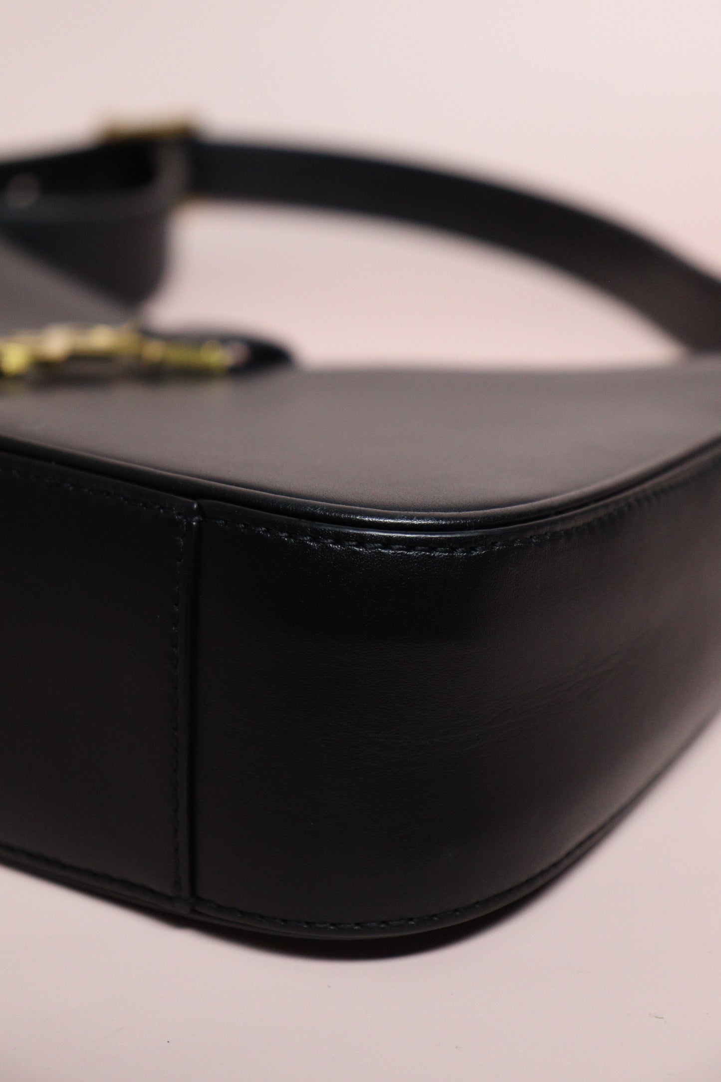 Saint Laurent Le 5 à 7 Hobo