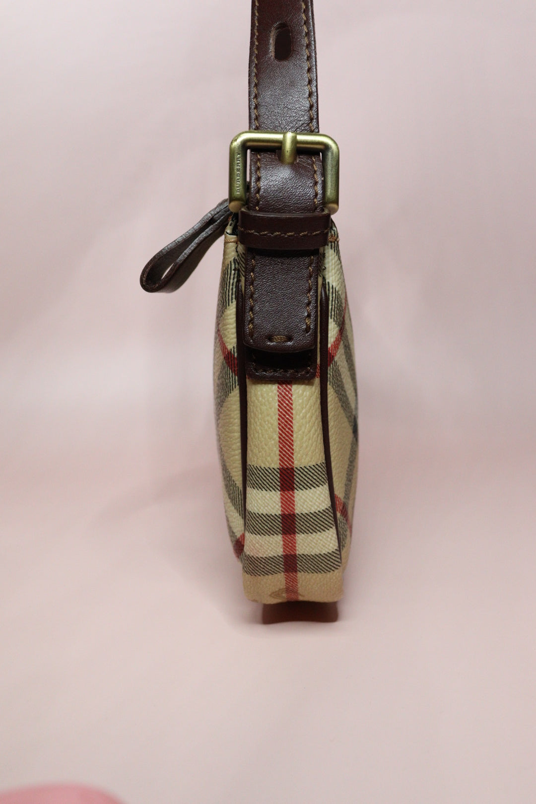 Burberry Classic Pochette