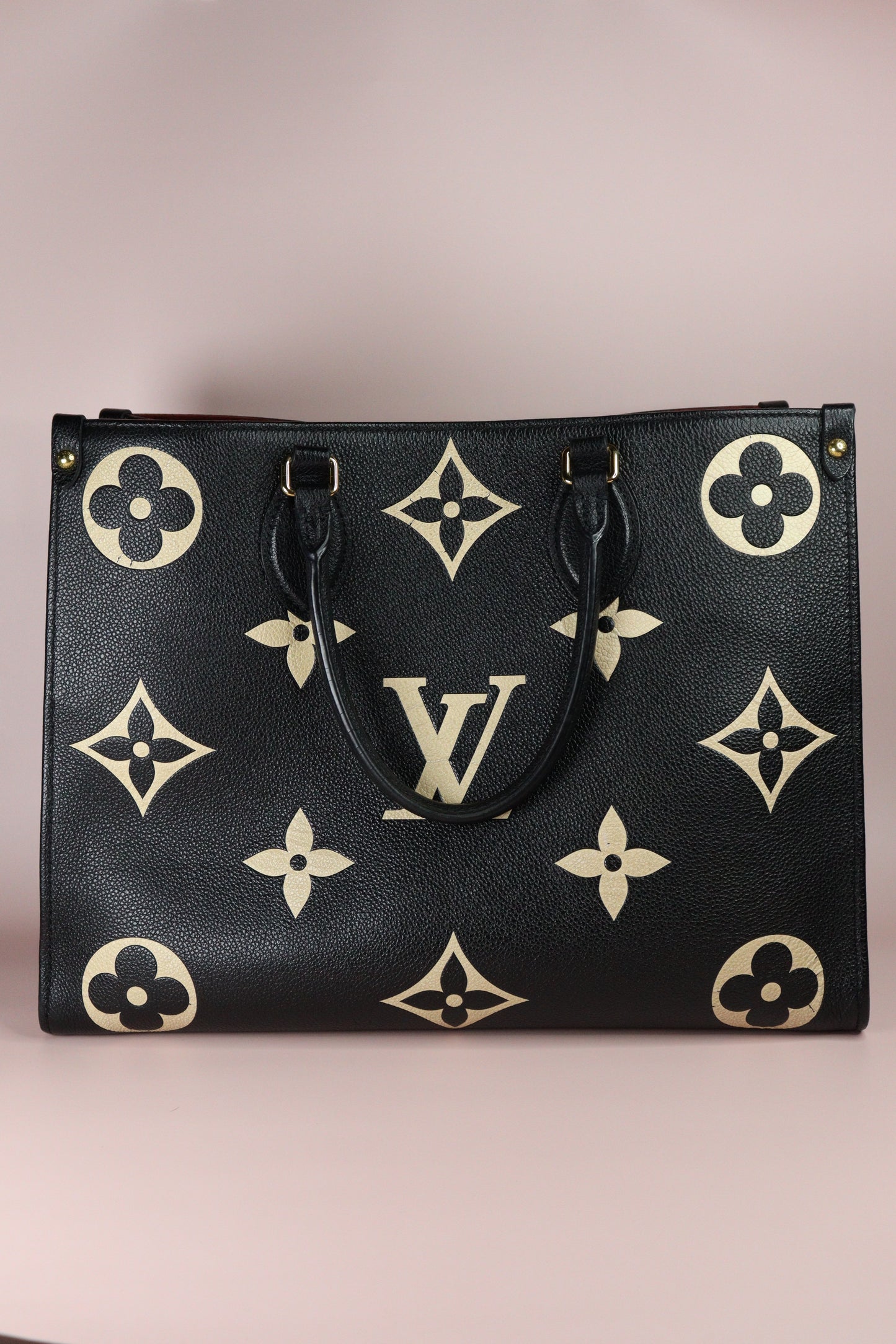 Louis Vuitton OnTheGo MM