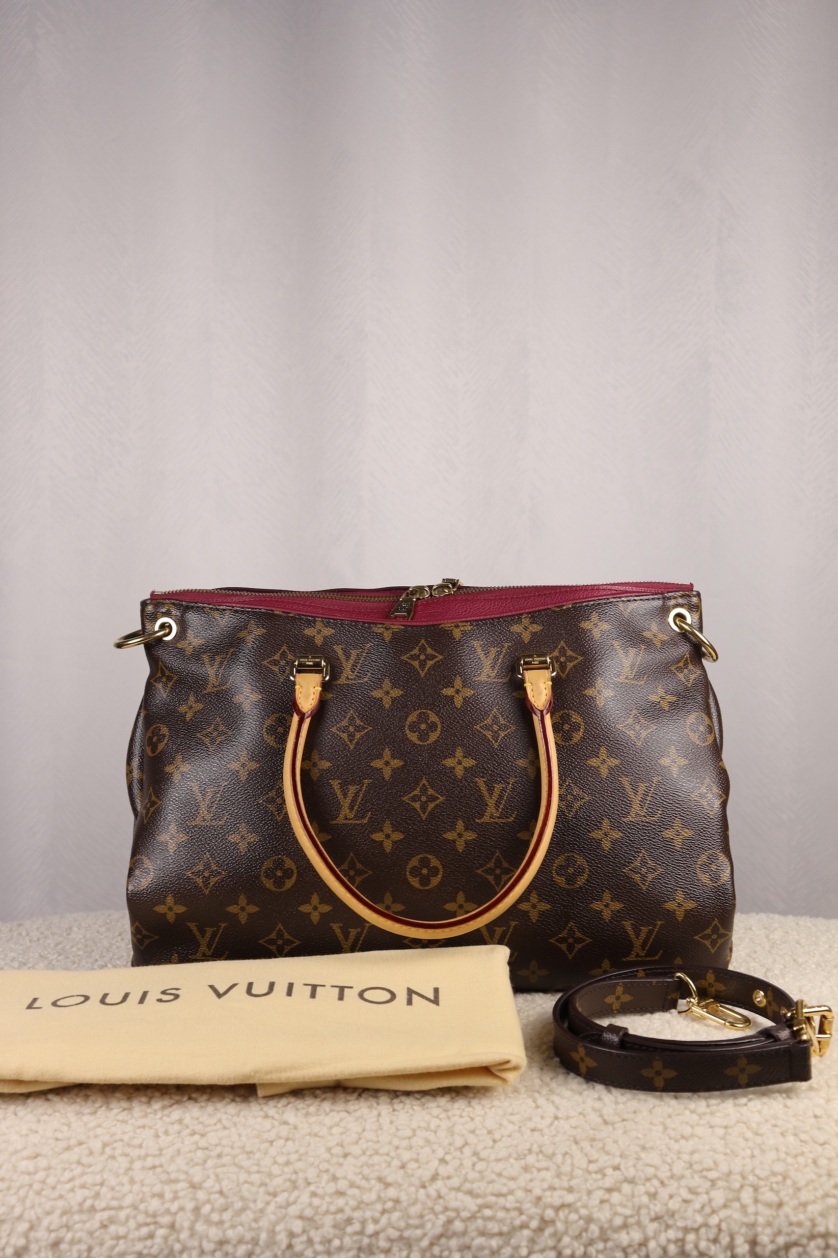 Louis Vuitton Pallas MM | Monograma