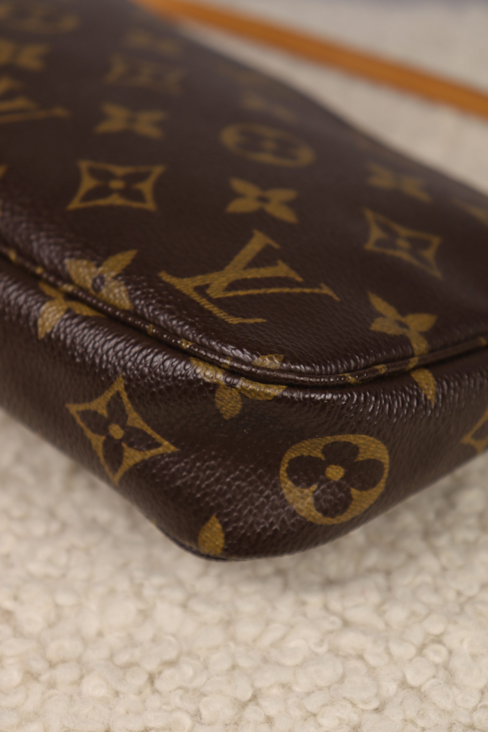 Louis Vuitton Pochette Accessoires Vintage | Monograma - Image 6