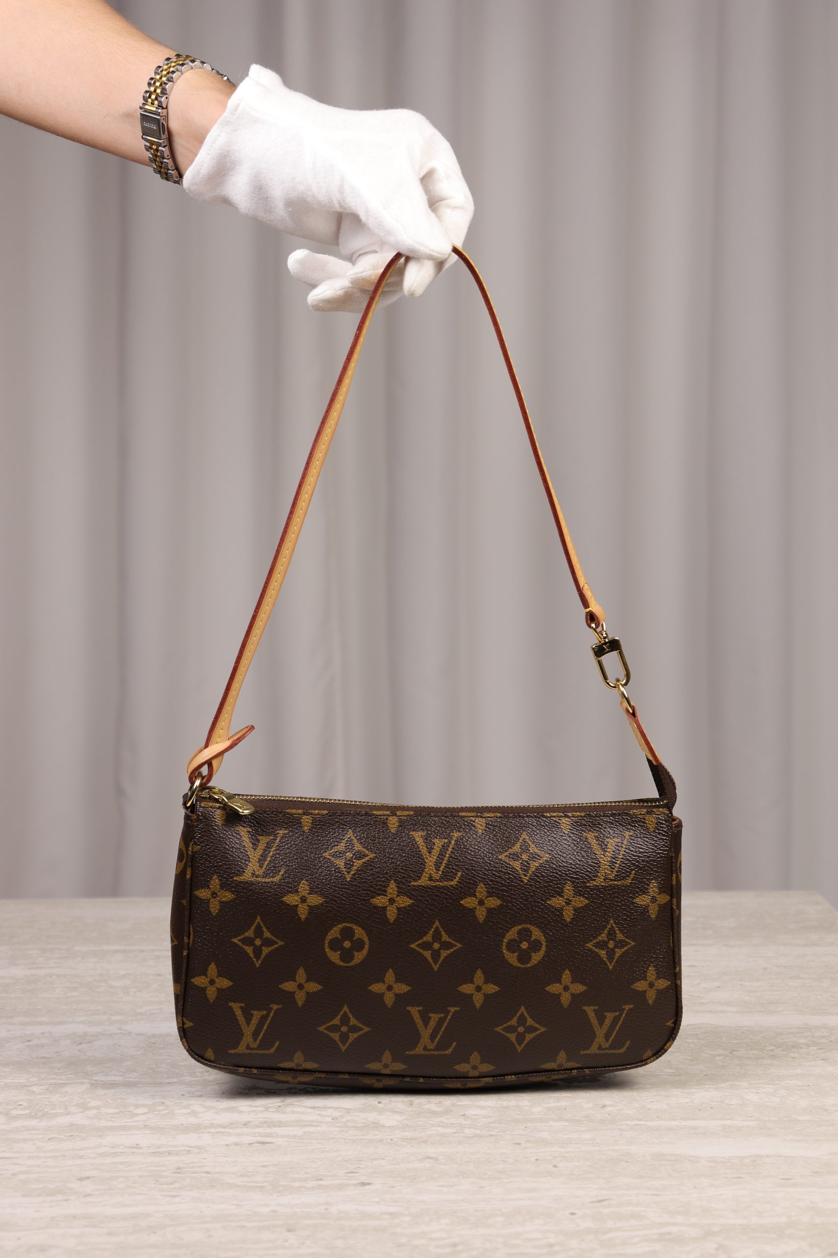 Louis Vuitton Pochette Accessoires NM