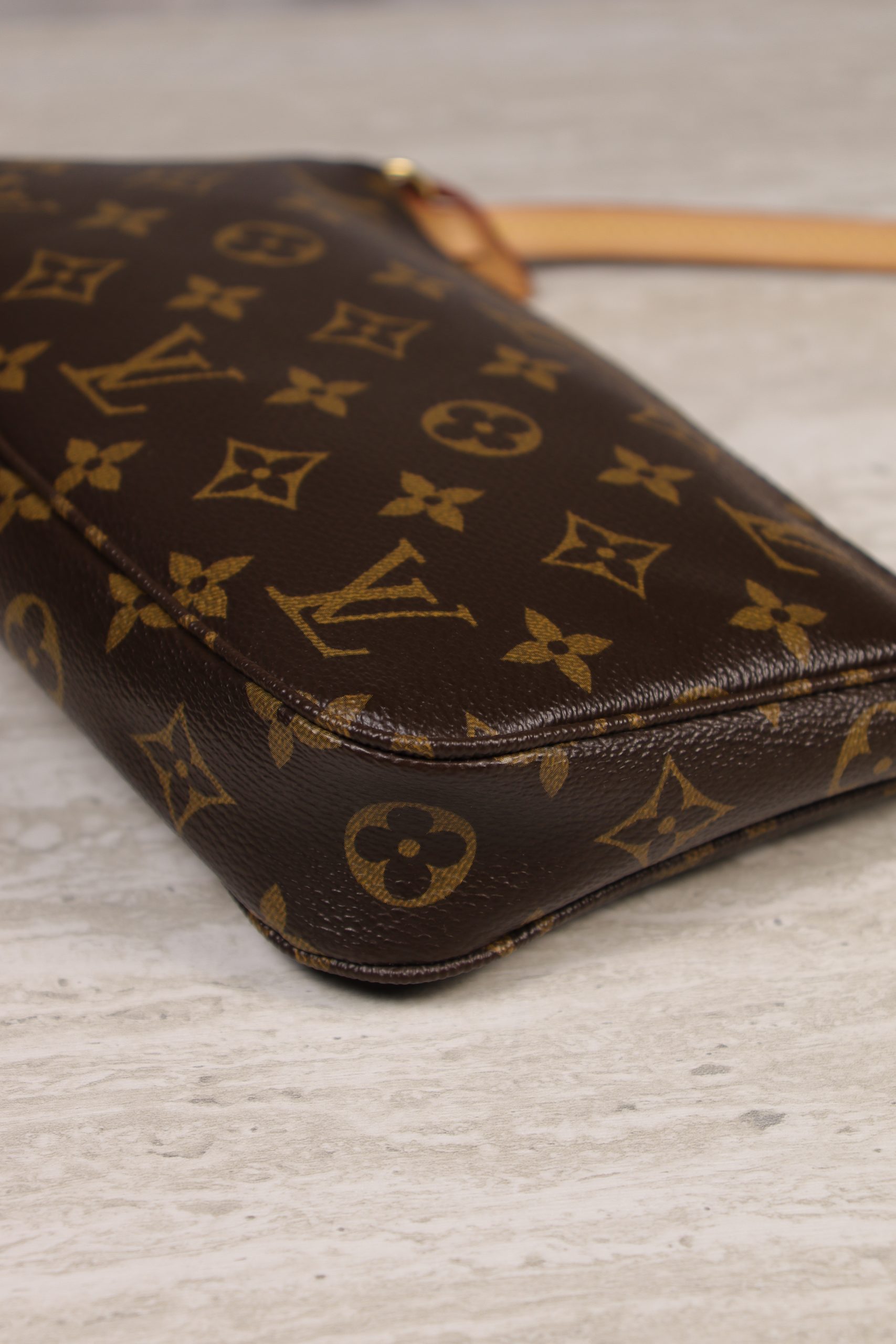 Louis Vuitton Pochette Accessoires NM - Image 7