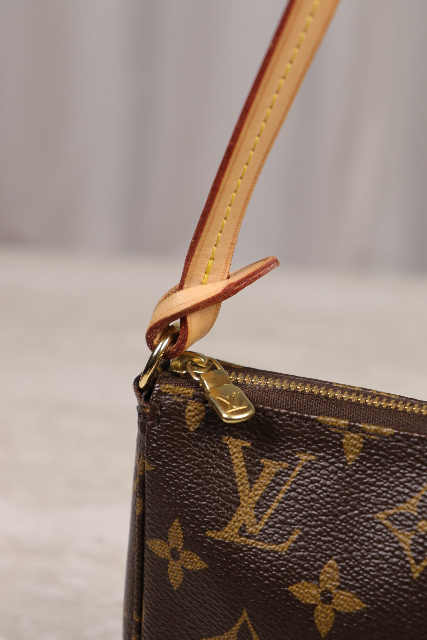 Louis Vuitton Pochette Accessoires NM - Image 9